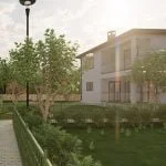 Dış Mekan Görselleştirme Hizmeti tarafından öne çıkarılan iki katlı bir villa, yeşil bitki örtüsü ve bakımlı bir çimenlik arasında beyaz bir dış cepheye sahiptir. Bir sokak lambası, güneş ışığı ağaçların arasından süzülürken, binaya giden asfalt yolu sıralar ve herhangi bir iç mimarın tasarım cazibesi için hayran kalacağı desenler oluşturur.